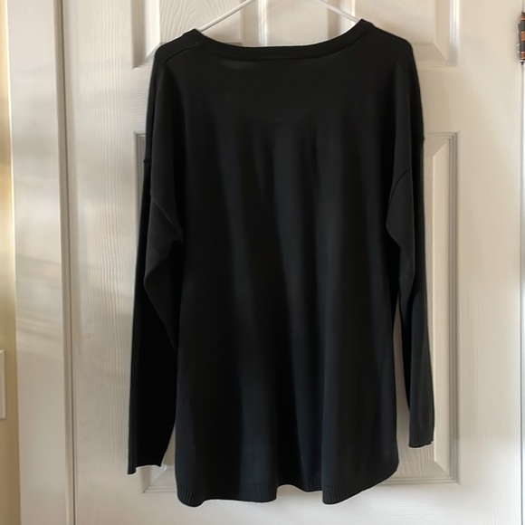 Alison Sheri tunic basic minimalist sweater - Picture 8 of 8